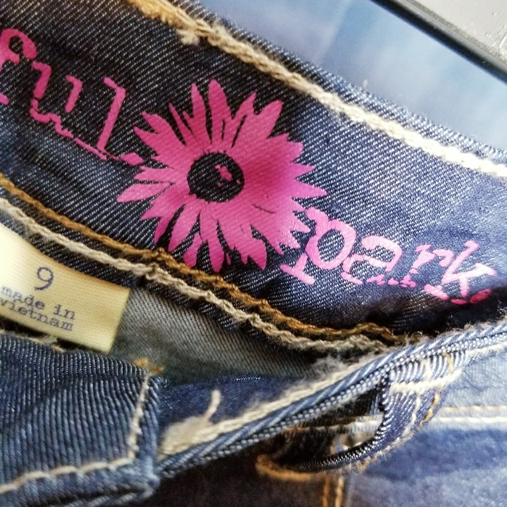 Blue Jeans - Picture 2 of 3